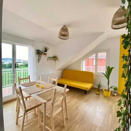 Apartamento Tranquilo Cerca De La Playa A Carballa